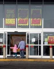 Customers entered the Mishawaka Circuit City last week to take advantage of price reductions during the chain's liquidation. Circuit City, which recently closed its smaller format store in South Bend, is expected to close its doors by late March. The closing will add more vacant retail space to the market.